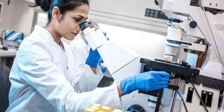 5 Ways Breast Biopsy Tissue Samples Improve Accuracy in Oncology Research